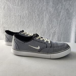 Nike SB Skate Shoes Mens 10 Clutch Premium Sneakers Black White Houndstooth